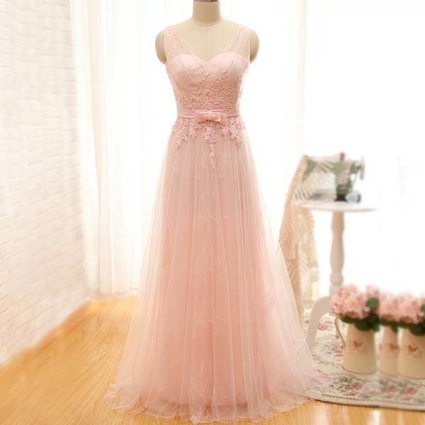 A-Line/Elegant Floor-Length V-neck Applique Sleeveless Tulle Prom Dresses